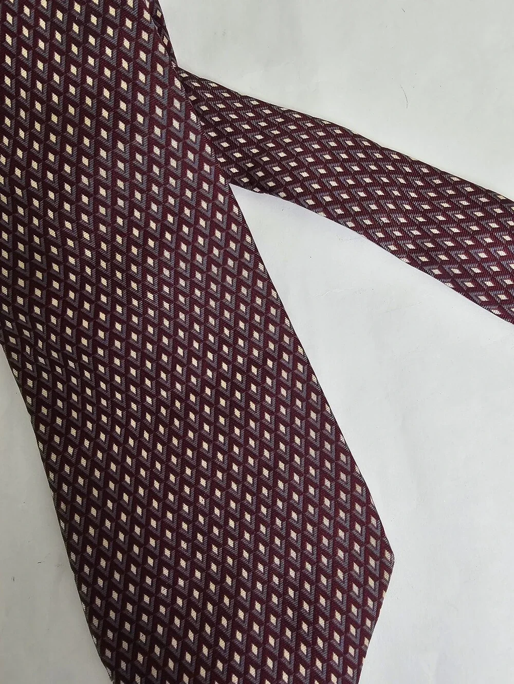 Christian Dior Maroon Diamond-Pattern Silk Tie